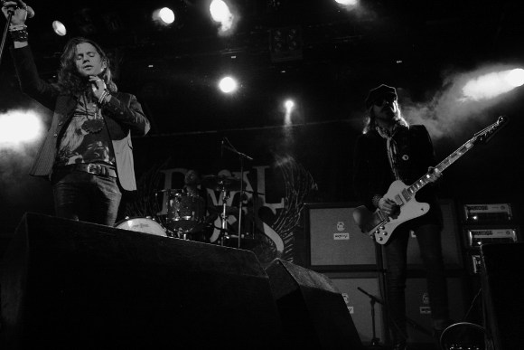 RIVAL SONS - LEEDS METROPOLITAN UNIVERSITY-13TH APRIL 2013 (20)