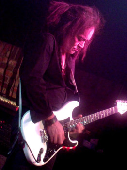 Jake E Lee Red Dragon Cartel 2013