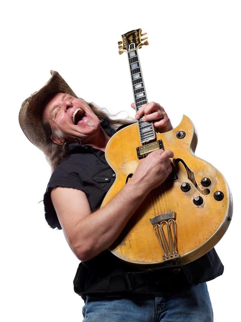 The Infamous Ted Nugent – http://hardrockhaven.net/online